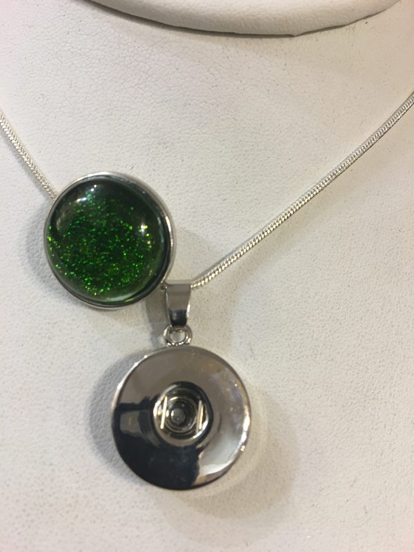 OH Snaps!™ Pendant w/Green Dichroic Glass Stone